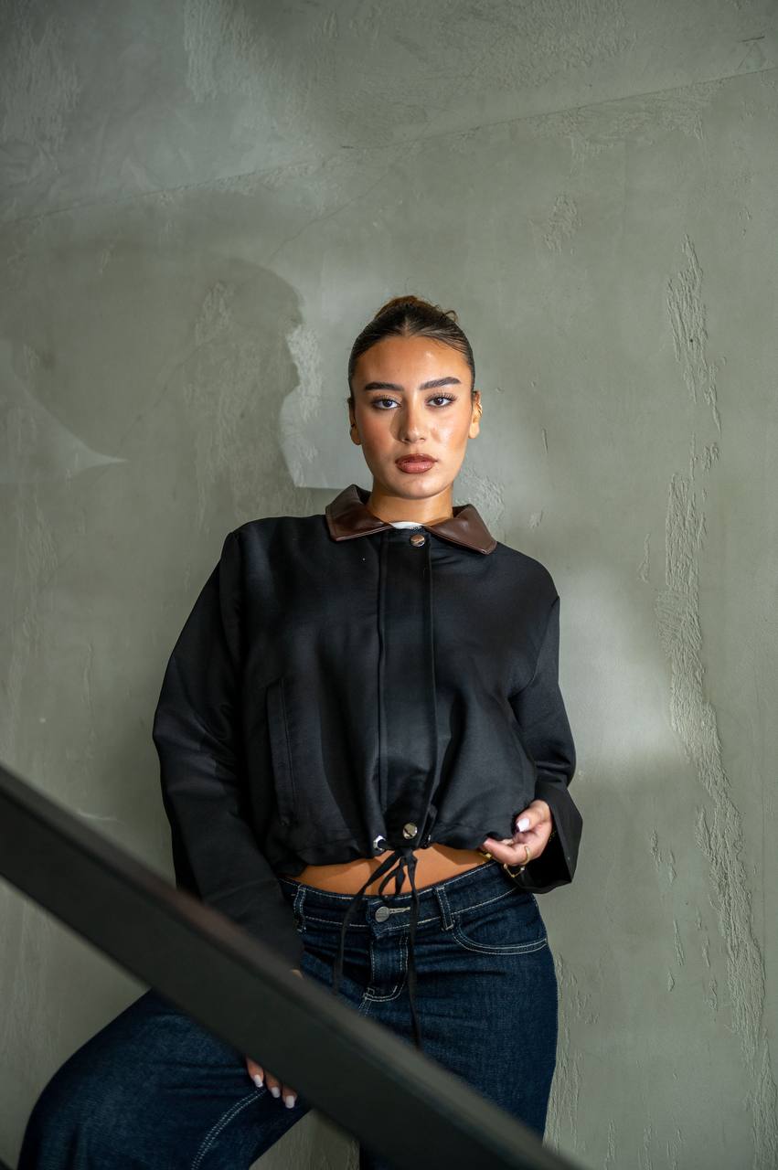 YOSI Black Cropped Contrast Collar Jacket