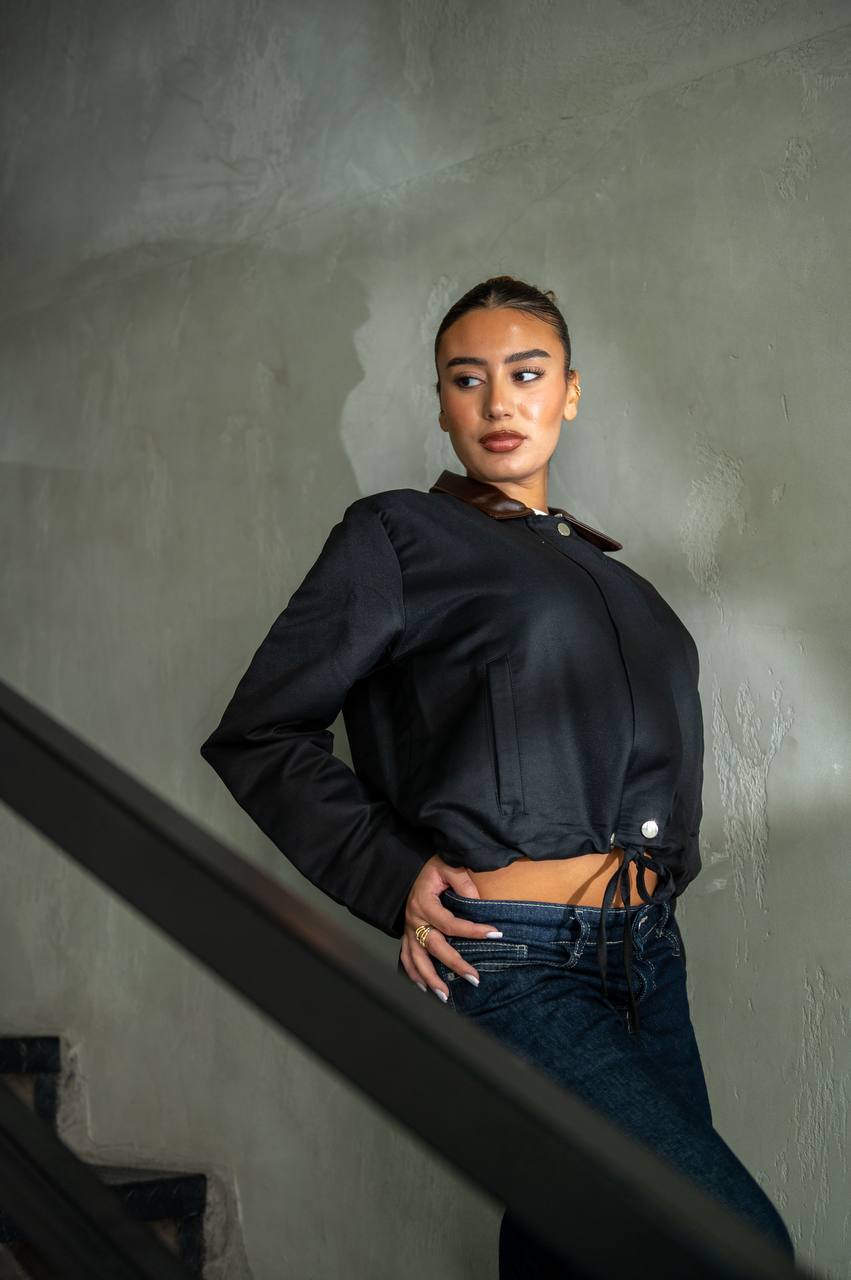 YOSI Black Cropped Contrast Collar Jacket